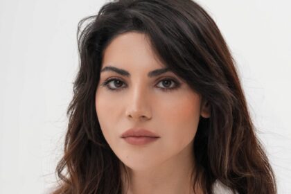 Bahar Süer “Güneşin Doğduğu Yer”in Gül Kozan’ı oldu