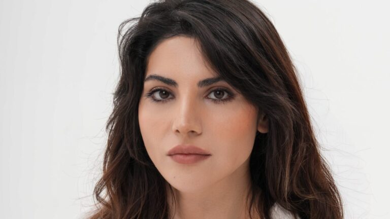 Bahar Süer “Güneşin Doğduğu Yer”in Gül Kozan’ı oldu