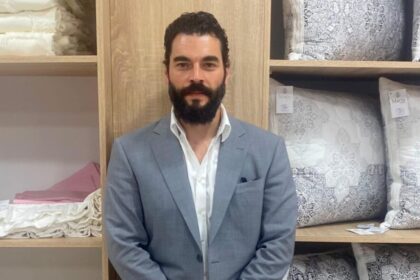 Akın Akınözü annesi Özlem Akınözü'nün adını Bingöl'de yaşatacak