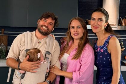 Begüm Öner, anne olduktan sonra ilk kez bir programa konuk oldu.