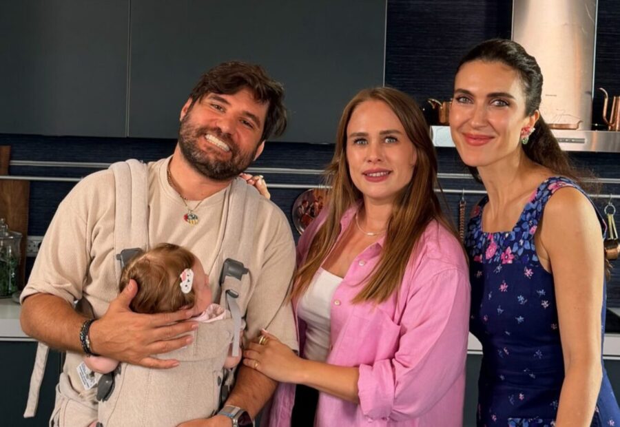Begüm Öner, anne olduktan sonra ilk kez bir programa konuk oldu.