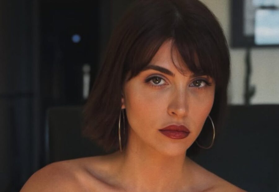Burak Özçivit’in partneri Beyza Gümülcine oldu!