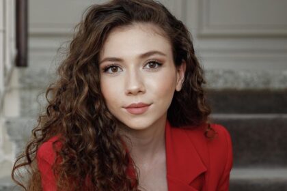 Ece Yüksel “Aşk ve Taht” dizisinde