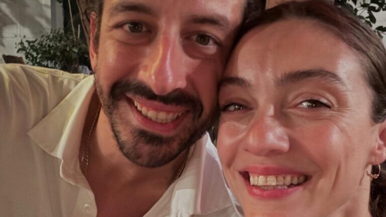 Merve Dizdar’dan güzel haber! 3 aylık hamile!