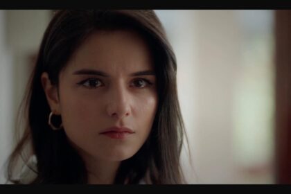 Hande Elaman, "Tutsak Sevda" dizisinin kadrosunda