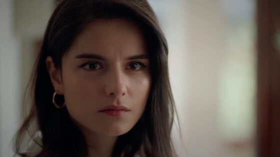 Hande Elaman, “Tutsak Sevda” dizisinin kadrosunda