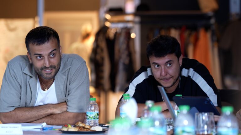 “Güldür Güldür Show”un yıldızları Burak Topaloğlu ile Berkay Tulumbacı “Ecünni” filminde buluştu