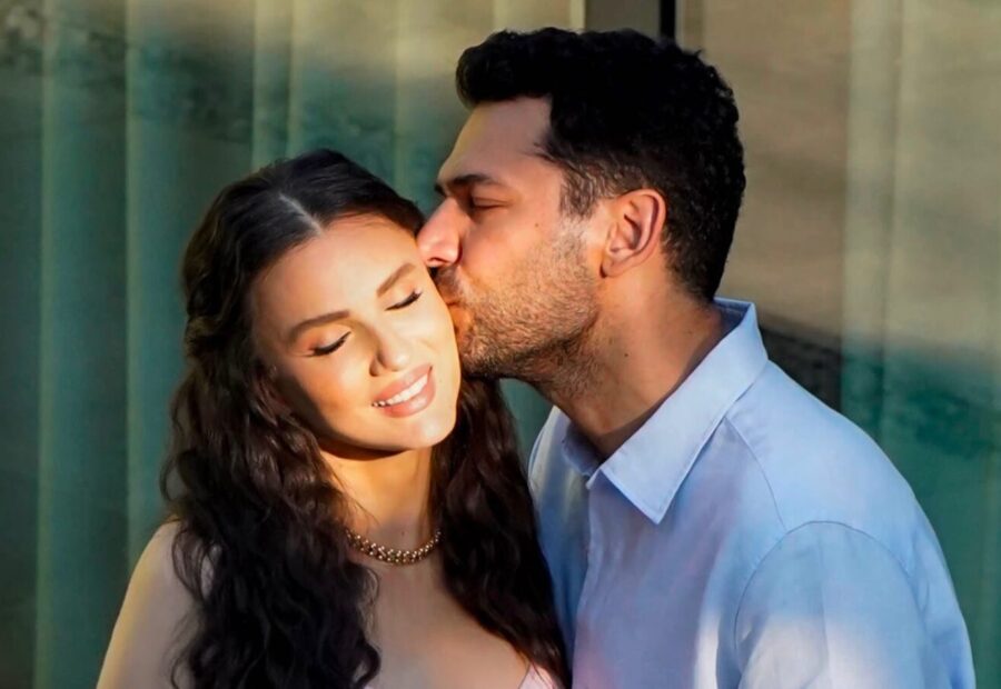 Hoş geldin Kerem… Murat Yıldırım ile İman Elbani bebeklerini kucaklarına aldı