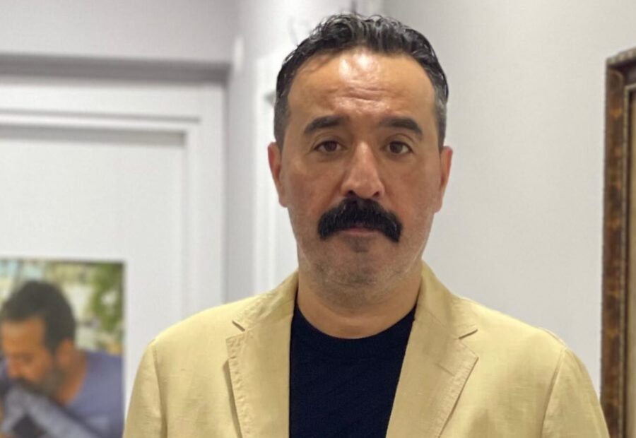 Mustafa Üstündağ “A.B.İ.” dizisiyle ekrana dönüyor