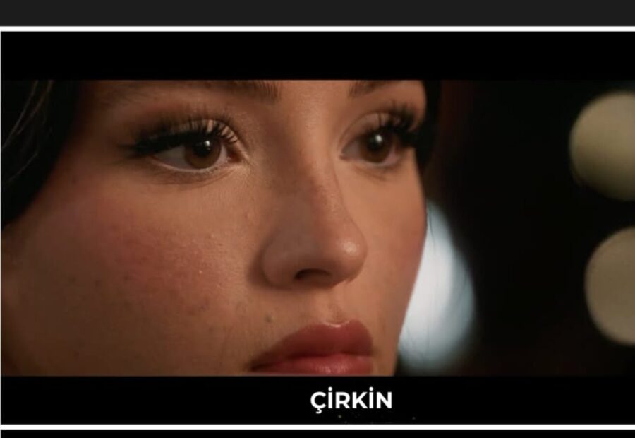Dizi tarihinde bir ilk, “Çirkin” dizisine “açımı ve sahnemi çaldın” iddiası