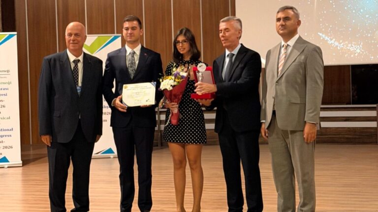 “Taşacak Bu Deniz”in Fadime’si Zeynep Atılgan’a fizik onur ödülü