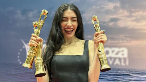 Hazar Ergüçlü’nün yürek yajan ödül konuşması: Aldığım nefesten utanıyorum
