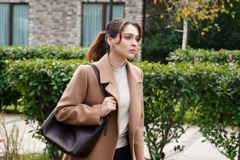 Güller ve Günahlar’ın Zeynep’i Cemre Baysel’den reklam anlaşması